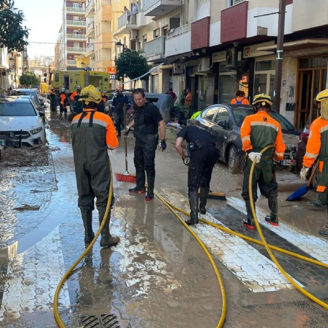 El alcalde de Mula visita Valencia para colaborar y refuerza el compromiso solidario del municipio con los afectados por la DANA