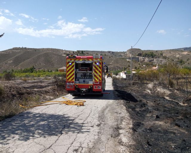 Extinguido un incendio agrícola en Mula
