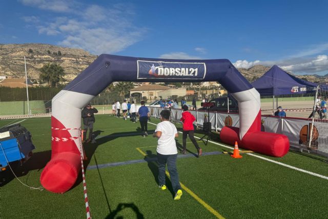 Gran participación en el Cross Escolar Local celebrado en el campo de fútbol José Soriano Chacón