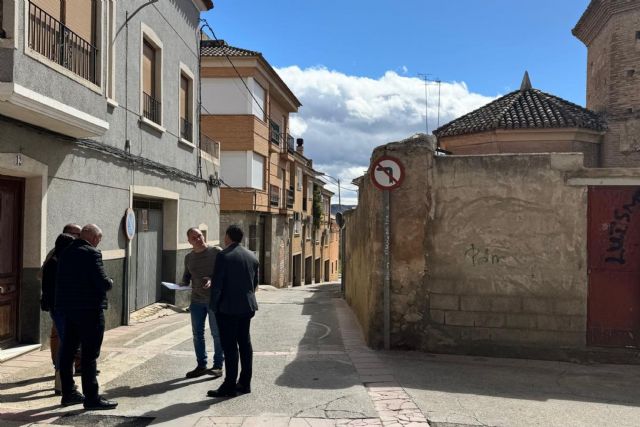 El Ayuntamiento de Mula visita la calle Barrancal para ultimar detalles de sus obras